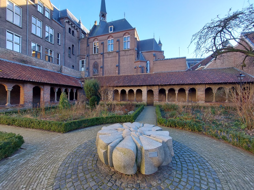 Utrecht - Pandhof Sinte Marie - 2024